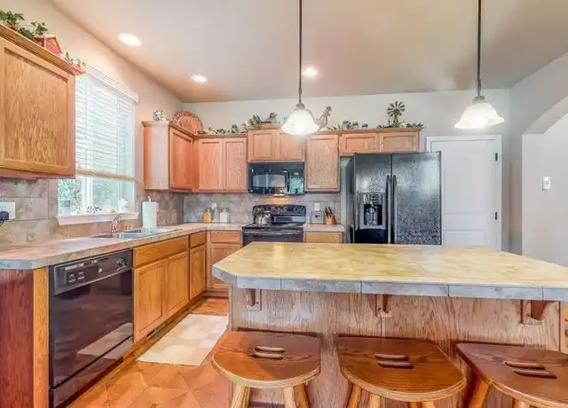 Property at 3108 Highlands Blvd, Puyallup, WA, 98372, 3 beds, 2.5 baths, [object Object]