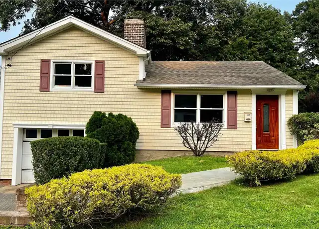 Property at 117 Summers St, Oyster Bay, NY, 11771, 2 beds, 1 bath, [object Object]