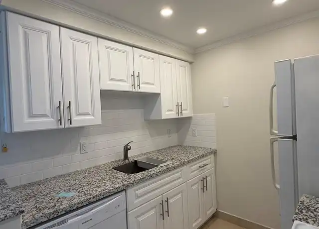 Property at 111 Briny Ave Unit 18-05, Pompano Beach, FL, 33062, 1 bed, 1 bath, [object Object]