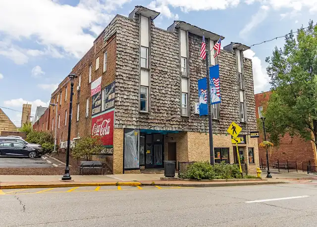 Property at High Street Apartments - 456 High St, Morgantown, WV, 26505, 1-2 bed, 1-2 bath, [object Object]