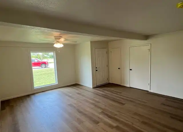 Property at 3 Country Place Rd Unit 3, Lorena, TX, 76655, 2 beds, 1.5 baths, [object Object]