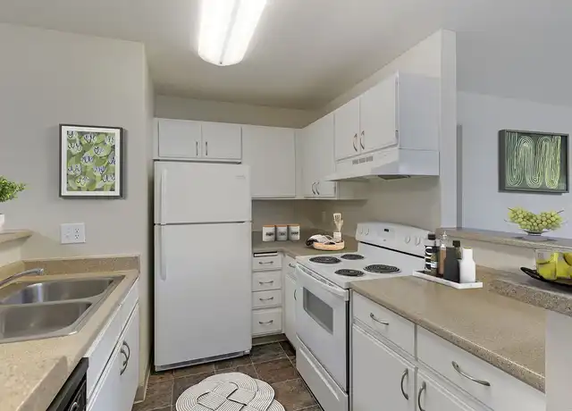 Property at Hunters Run - 16201 NW Schendel Ave, Beaverton, OR, 97006, 1 bed, 1 bath, [object Object]