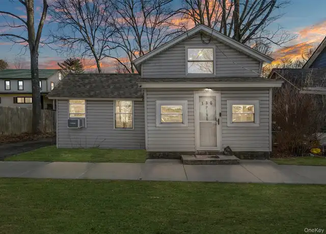 Property at 136 Pine St, Wurtsboro, NY, 12790, 3 beds, 1 bath, [object Object]