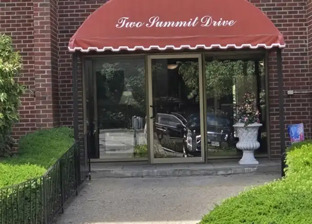 Property at 2 Summit Dr #47, Reading, MA, 01867, 2 beds, 2 baths, [object Object]