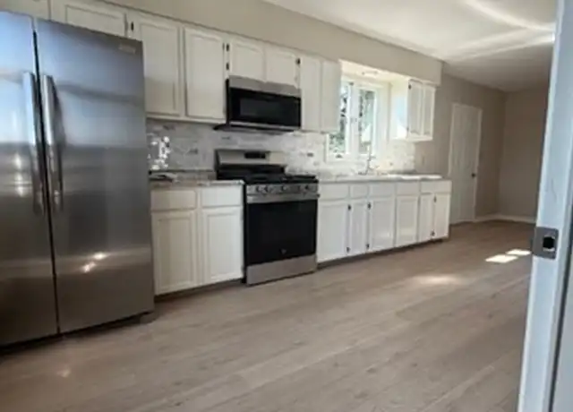 Property at 150 Lawrence St Unit A, Fall River, MA, 02721, 3 beds, 1 bath, [object Object]