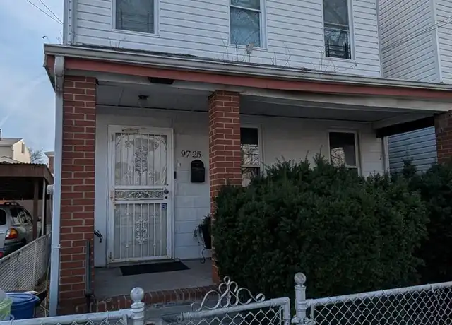 Property at 97-25 88th St Unit 2, Jamaica, NY, 11416, 2 beds, 1 bath, [object Object]