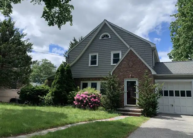 Property at 11 Hallron Rd, Newton Lower Falls, MA, 02462, 3 beds, 1.5 baths, [object Object]
