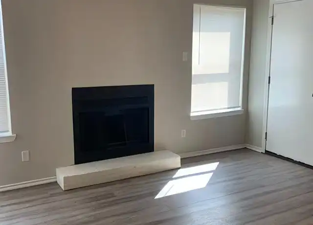 Property at 4622 Monarch St Unit 106, Dallas, TX, 75204, 1 bed, 1 bath, [object Object]