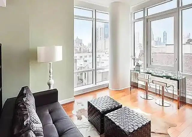 Property at 306 W 48th St Unit 5B, New York, NY, 10036, 0 beds, 1 bath, [object Object]