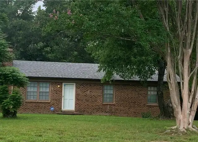 Property at 2030 Bishop Rd, Greensboro, NC, 27406, 2 beds, 2 baths, [object Object]
