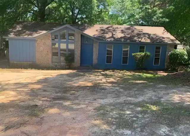 Property at 5367 Via Alta Dr, Mobile, AL, 36609, 3 beds, 2 baths, [object Object]