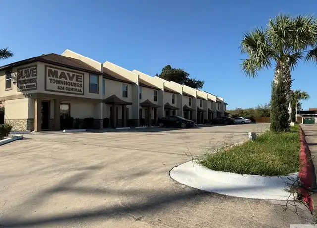 Property at 824 S Central Ave, Brownsville, TX, 78521, 2 beds, 1 bath, [object Object]