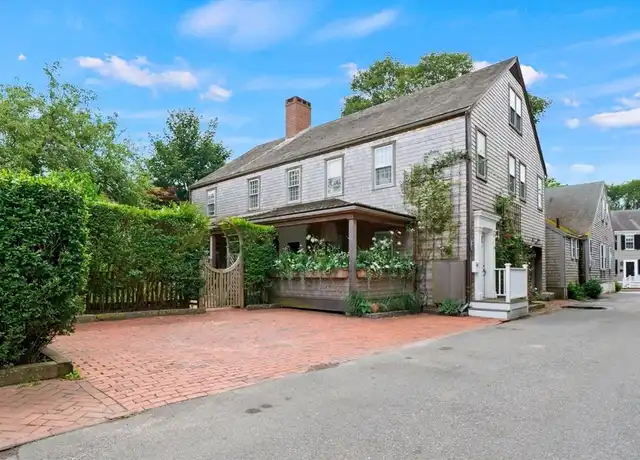 Property at 10 Lyon St, Nantucket, MA, 02554, 7 beds, 7.5 baths, [object Object]