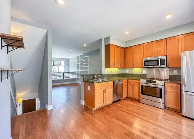 Property at 2004 Market St, Oakland, CA, 94607, 2 beds, 2.5 baths, [object Object]