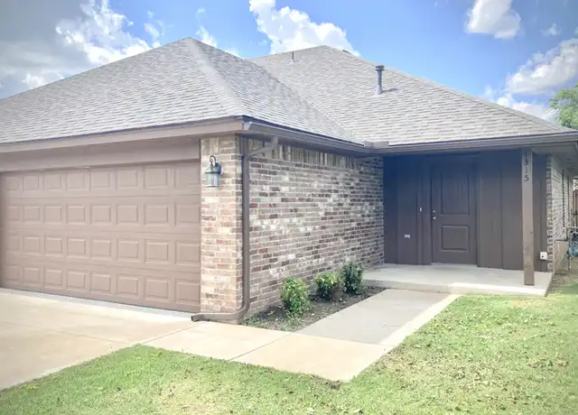 Property at 1315 E Ash St, El Reno, OK, 73036, 3 beds, 2 baths, [object Object]