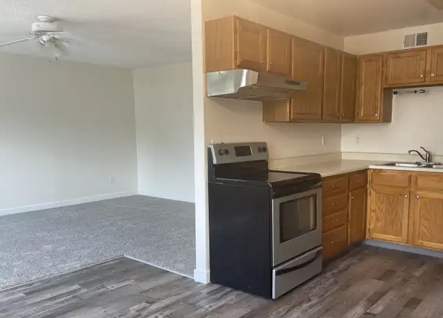 Property at 2003 Terry St #105, Longmont, CO, 80501, 2 beds, 1 bath, [object Object]