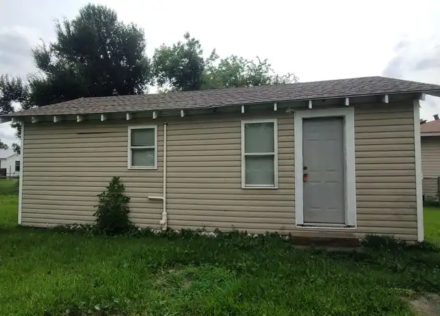 Property at 1009 Falls St, Lake Charles, LA, 70601, 1 bed, 1 bath, [object Object]