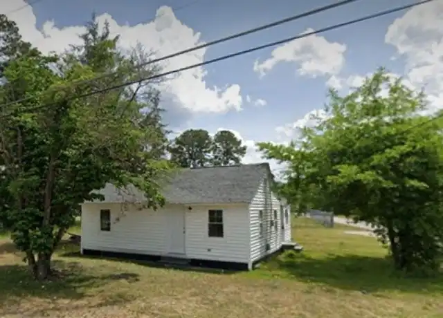 Property at 100 Prevatte St, Lumberton, NC, 28358, 2 beds, 1 bath, [object Object]