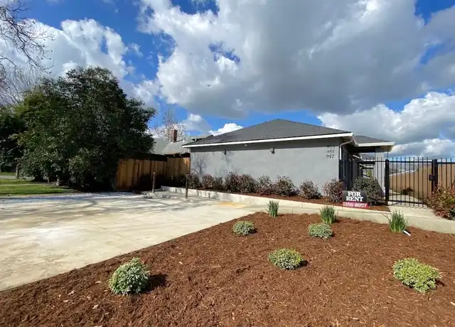 Property at 953 W 18th St Unit n/a, Merced, CA, 95340, 2 beds, 2 baths, [object Object]