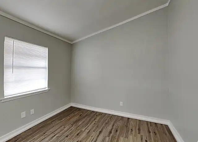Property at 825 Grande Dr, Mesquite, TX, 75149, 3 beds, 1 bath, [object Object]