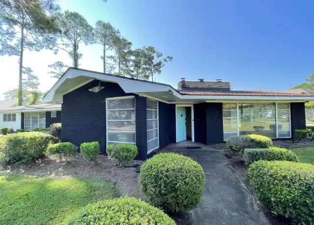 Property at 1810 Valley Rd, Albany, GA, 31707, 4 beds, 3.5 baths, [object Object]