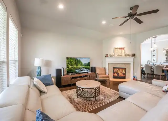 Property at 25227 Hawthorne Blossom Dr, Spring, TX, 77389, 4 beds, 2 baths, [object Object]