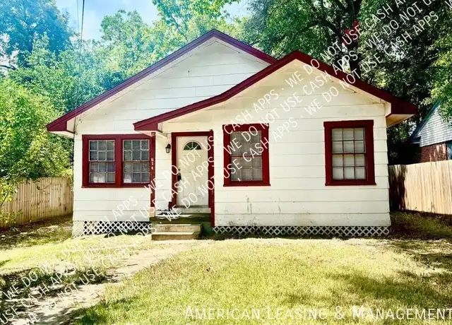 Property at 814 Moore Ave, Lufkin, TX, 75904, 3 beds, 2 baths, [object Object]