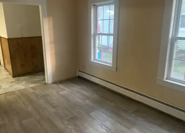 Property at 22 Spring St, Somersworth, NH, 03878, 2 beds, 1 bath, [object Object]