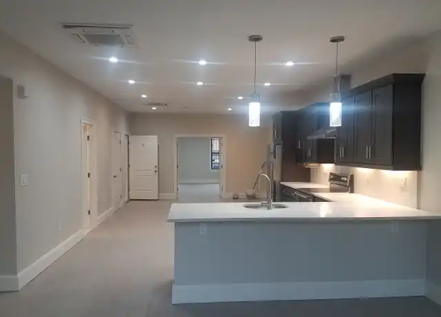 Property at 554 Massachusetts Ave Unit Basement, Boston, MA, 02118, 1 bed, 1 bath, [object Object]