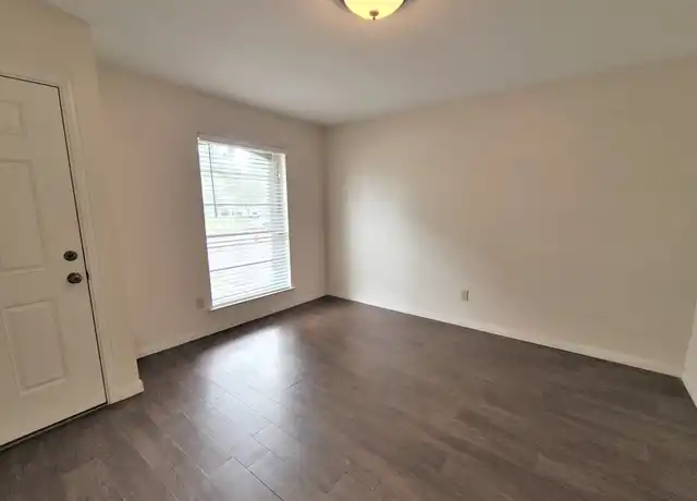 Property at 955 Seagate Ln, Houston, TX, 77062, 3 beds, 2 baths, [object Object]