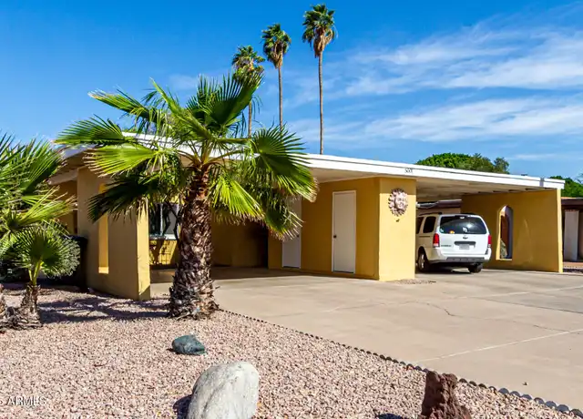 Property at 5001 S La Rosa Dr Unit B, Tempe, AZ, 85282, 2 beds, 1 bath, [object Object]