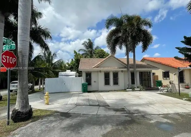 Property at 10399 NW 127th St, Hialeah, FL, 33018, 3 beds, 2 baths, [object Object]