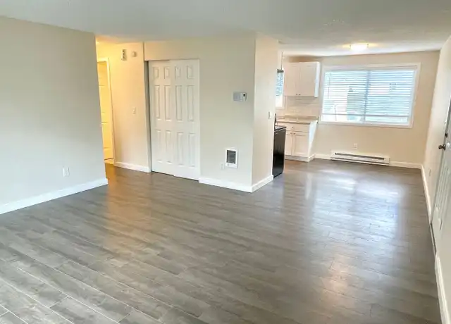 Property at 16825 SE Powell Blvd, Portland, OR, 97236, 2 beds, 1 bath, [object Object]