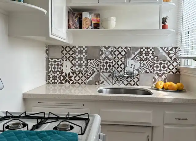 Property at 3811 W 54th St Unit 13, Windsor Hills, CA, 90043, 1 bed, 1 bath, [object Object]