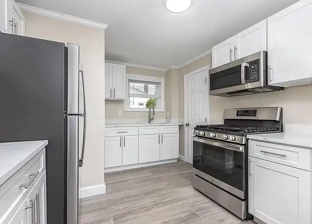 Property at 31 Cabot St, Beverly, MA, 01915, 1 bed, 1 bath, [object Object]