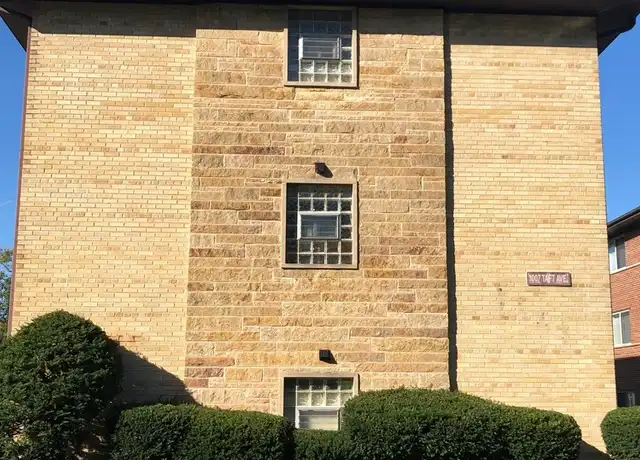 Property at 1007 Taft Ave Unit 2A, Wheaton, IL, 60189, 2 beds, 1 bath, [object Object]
