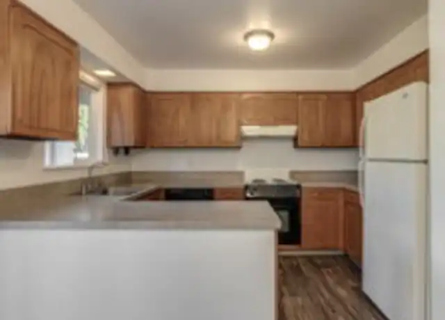 Property at 10275 SW 85th Ave, Portland, OR, 97223, 2 beds, 1 bath, [object Object]