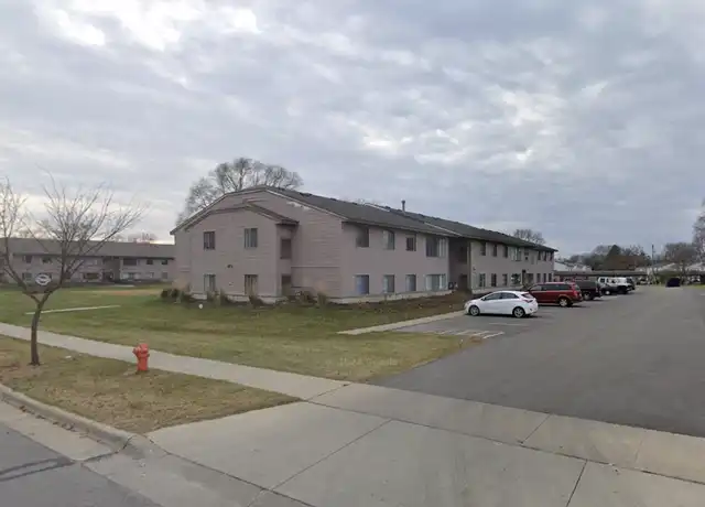 Property at 873 16th Ave SE, Rochester, MN, 55904, 4 beds, 1.5 baths, [object Object]