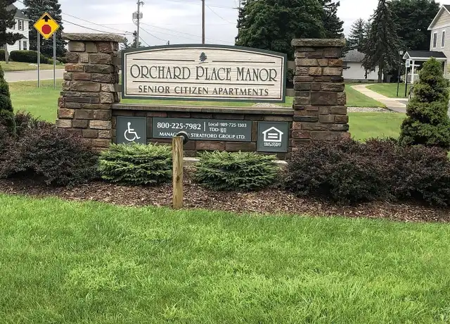 Property at 219 Cleveland Ave, Owosso, MI, 48867, 1 bed, 1 bath, [object Object]