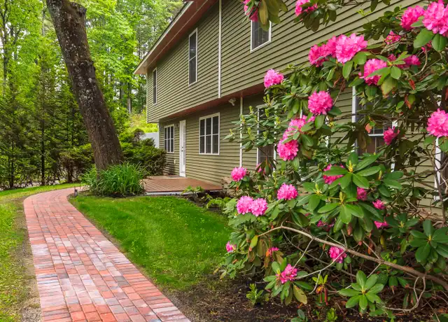 Property at 4 Jessica Ln Unit B, Hudson, NH, 03051, 3 beds, 2 baths, [object Object]