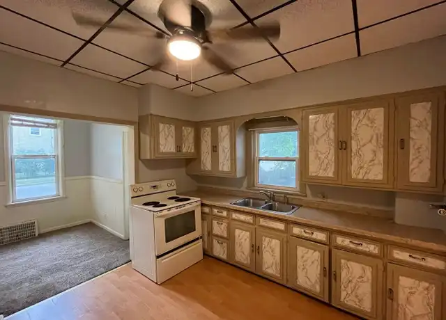 Property at 702 Grant St, Wausau, WI, 54403, 2 beds, 1.5 baths, [object Object]