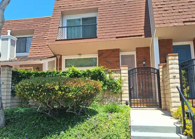 Property at 13055 Mindanao Way #3, Marina del Rey, CA, 90292, 2 beds, 2.5 baths, [object Object]