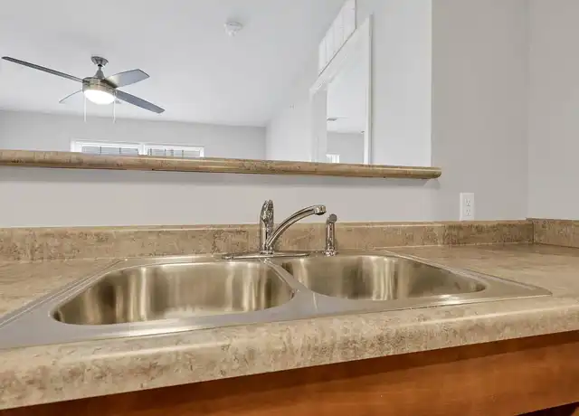 Property at Lockbourne Greene - 1836 Lockbourne Rd, Columbus, OH, 43207, 2-3 beds, 1-1.5 bath, [object Object]
