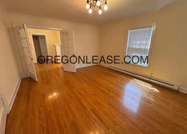 Property at 1223 Ferry St #3, Eugene, OR, 97401, 1 bed, 1 bath, [object Object]