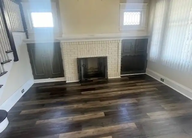 Property at 574 Warren Ave, Kingston, PA, 18704, 4 beds, 3 baths, [object Object]