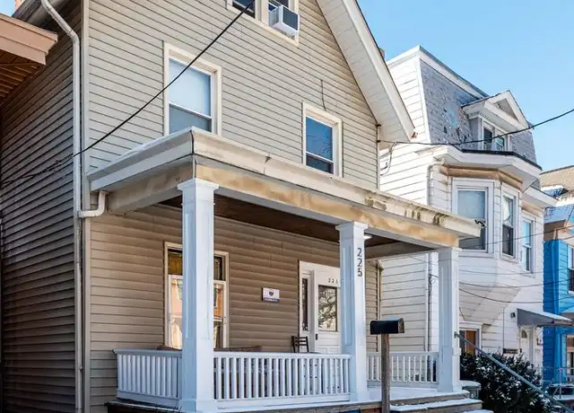Property at 225 Atkinson St Unit 225, Cincinnati, OH, 45219, 6 beds, 2 baths, [object Object]