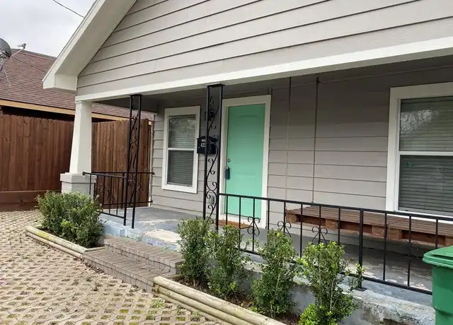 Property at 4221 Marina St, Houston, TX, 77007, 2 beds, 2 baths, [object Object]
