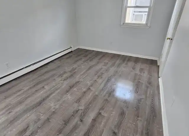 Property at 18 Searing Ave Unit 2, East Newark, NJ, 07029, 2 beds, 1 bath, [object Object]