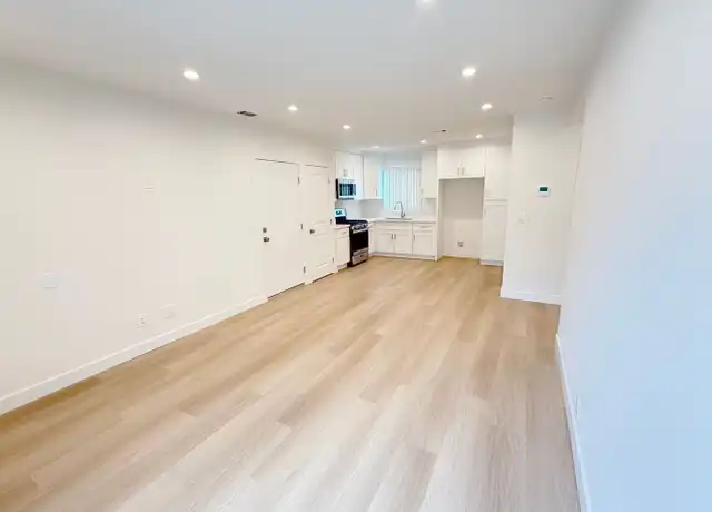 Property at 1235 N Brand Blvd Unit 06, Glendale, CA, 91202, 1 bed, 1 bath, [object Object]