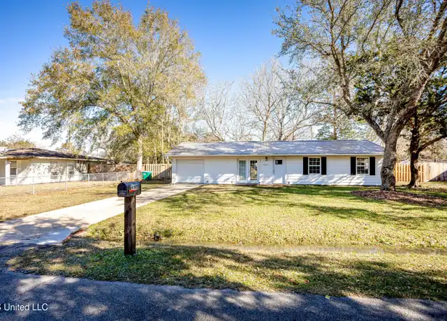 Property at 4640 Hilltop Dr, Ocean Springs, MS, 39564, 3 beds, 1.5 baths, [object Object]